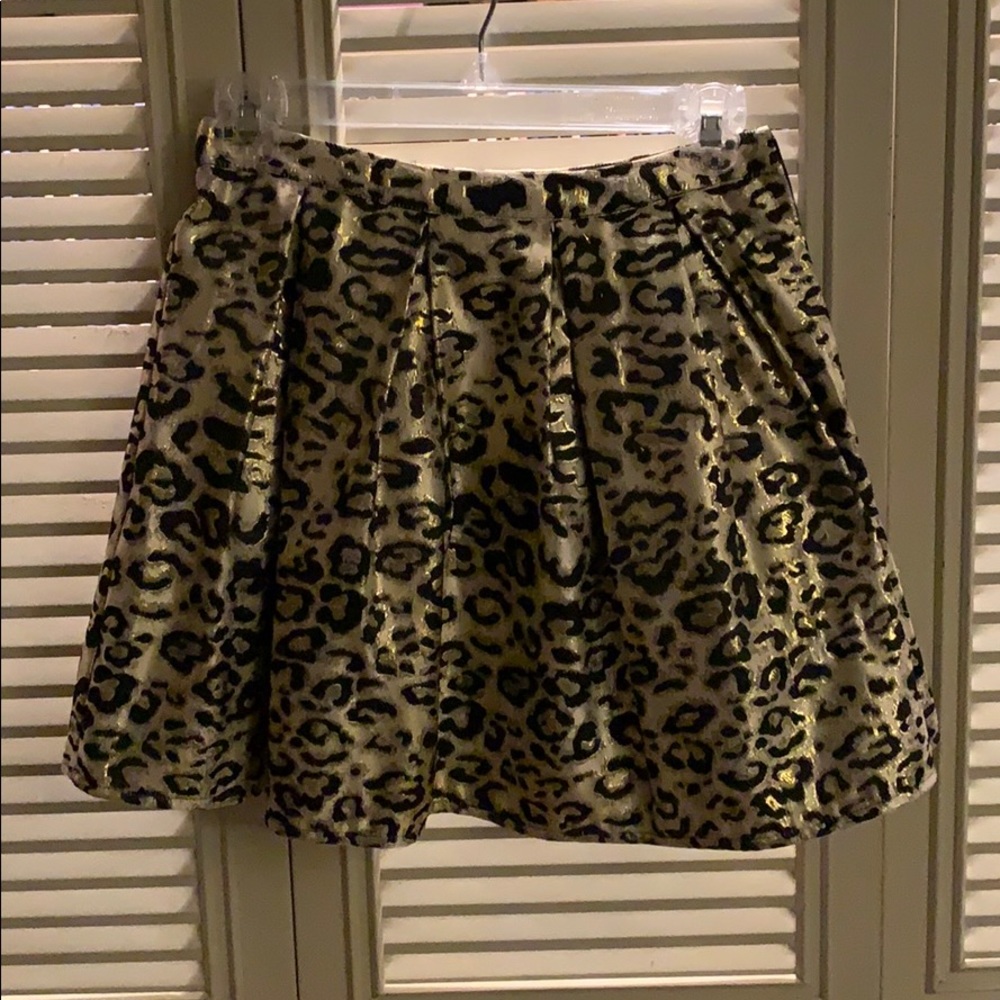 Cheetah print F21 skirt, perfect for NYE